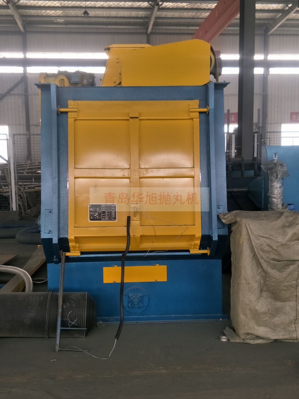 履帶式拋砂設(shè)備